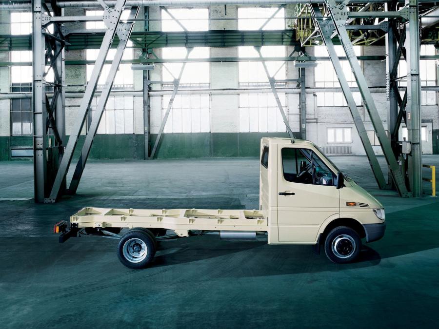  Mercedes-Benz Sprinter Chassis 2000 года  (фото 7 из 9)